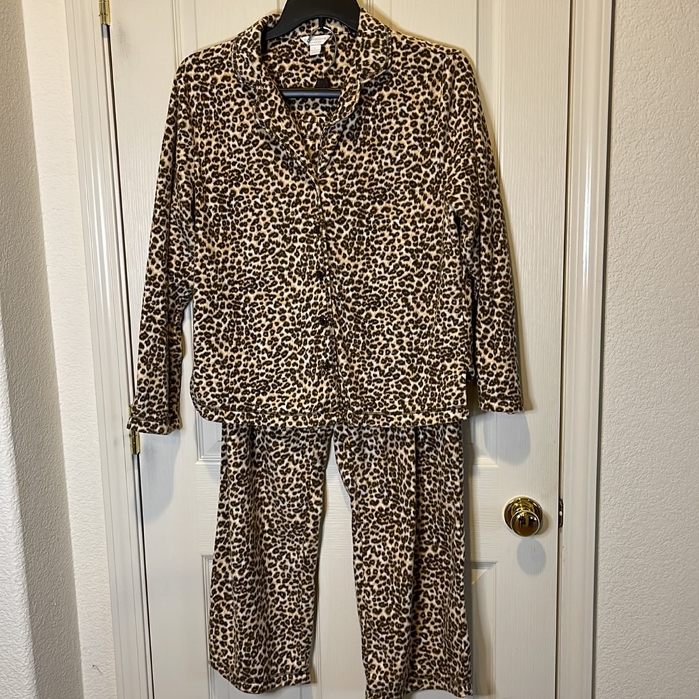 EUC CHARTER CLUB INTIMATES 🐆 FLANNEL PJ SET